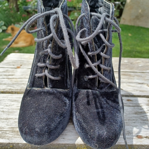 Shelly's London boots - Picture 5 of 9